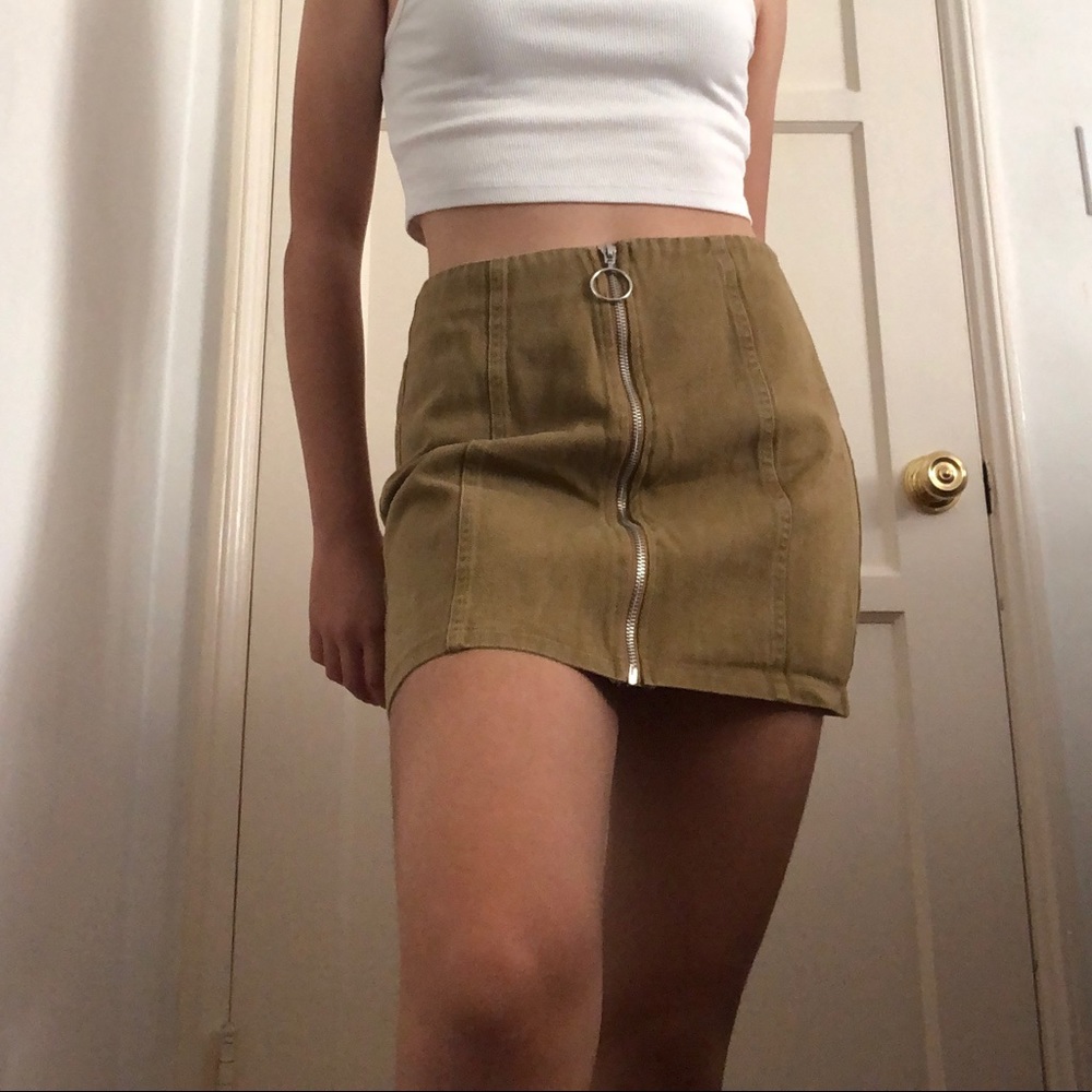 Brown/green mini skirt